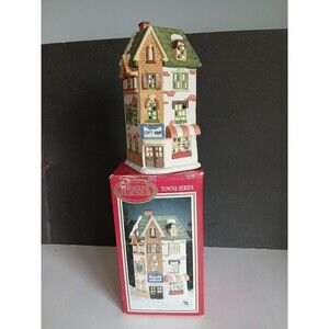 Vtg 1994 Christmas Dickens Collectables towne series Porcealin Gift shop w box